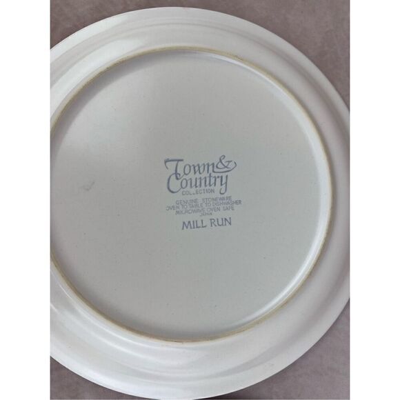 Vintage Town and Country Mill Run Dinner Plates Stone Wear - Picture 6 of 6
